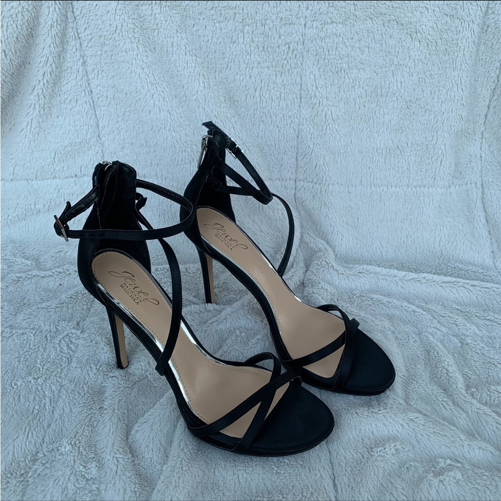Jewel Badgley Mischka Black Heels